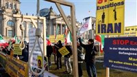 رسالة ضد القمع.. عقاب برلماني ألماني يستهدف إيران